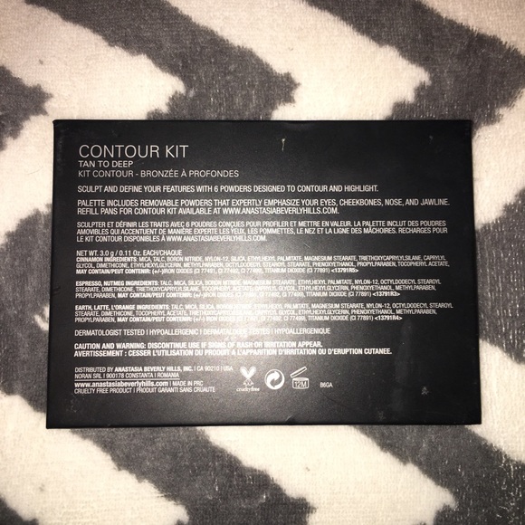 Anastasia Beverly Hills powder contour kit - Picture 3 of 3